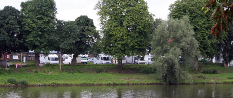 Nienburg_Stellplatz_am_Fluss_(C)Mittelweser Touristik GmbH