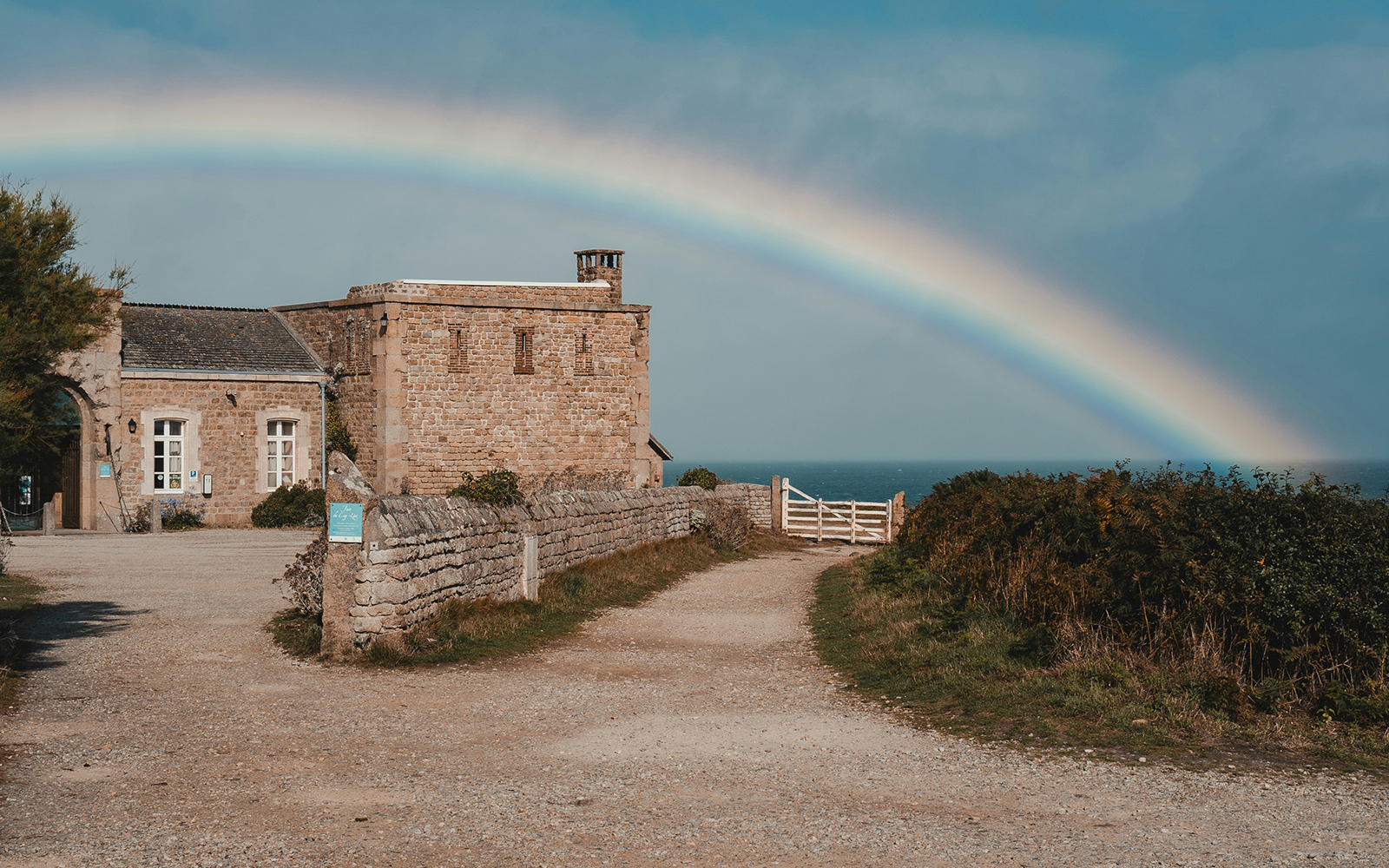 jacques-dillies-joVyWAQkkgw-unsplash