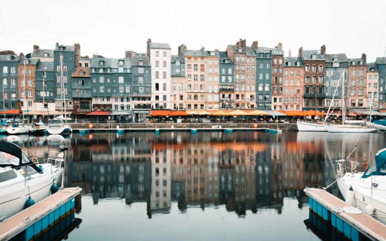 max-well-EJ7wvYItcYA-unsplash